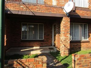 2 Bedroom Apartment in Grobler Park