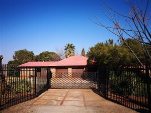 4000 m² Smallholding in Raslouw AH