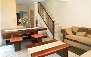 3 Bedroom Townhouse in Amberfield Manor