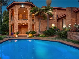 6 Bed House in Robin Hills