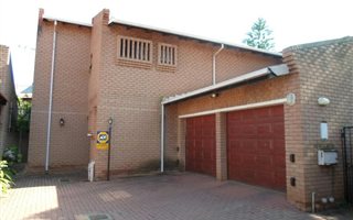 3 Bedroom Duplex in Waterkloof