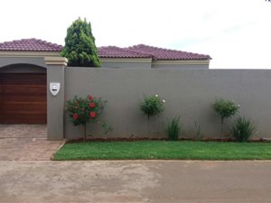 4 Bed House in Protea Glen