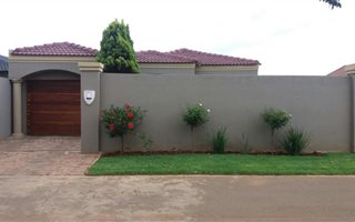 4 Bedroom House in Protea Glen