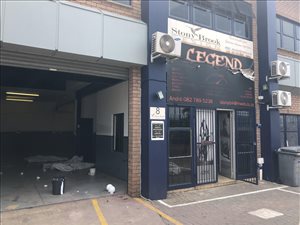 226 m² Industrial space in Waltloo