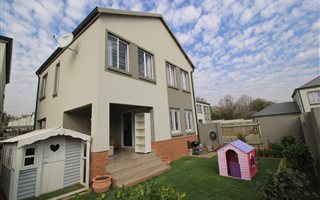 4 Bedroom Townhouse in Broadacres