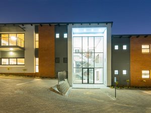 236 m² Commercial space in Fourways