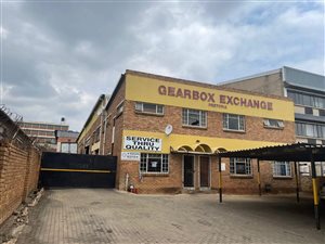 1100 m² Industrial space in Pretoria West