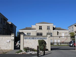 1 Bed Apartment in Bloubergrant
