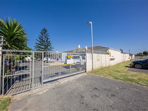 2 Bed Townhouse in Parow Valley