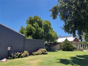 26 ha Farm with House in Wolseley
