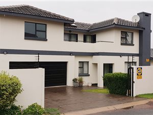 3 Bed House in Amberfield Valley