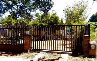 1428 m² Land available in Die Bult