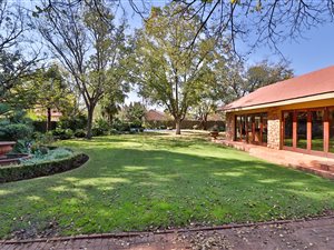 4 Bed House in Grimbeek Park