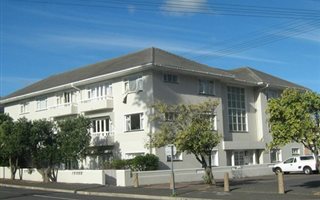 2 Bedroom Apartment in Fish Hoek