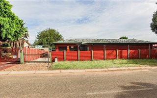3 Bedroom House in Wespark