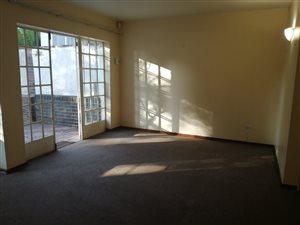 2 Bed Garden Cottage in Mondeor