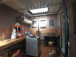 350 m² Commercial space in Lenasia