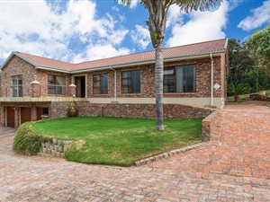5 Bed House in Denver Park