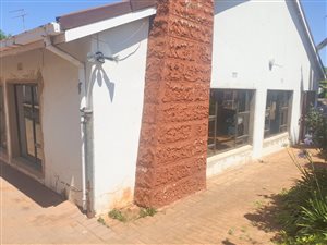 3 Bed House in Bosmont