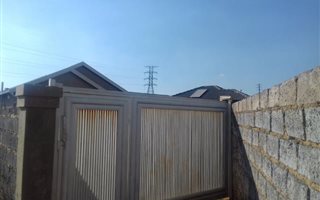 2 Bedroom House in Bram Fisherville