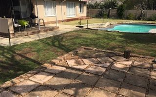 1 Bedroom House in Johannesburg North