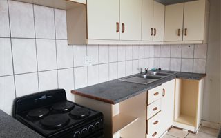 1 Bedroom Apartment in George South