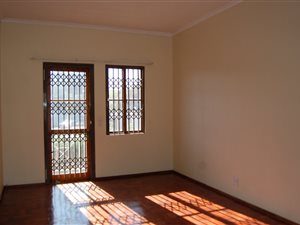 1 Bed Apartment in Saxonwold