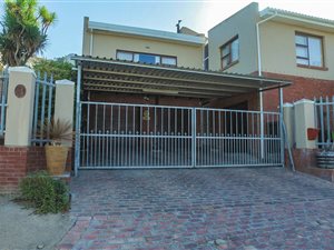 3 Bedroom House in Saldanha