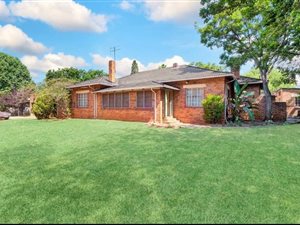 4 Bed House in East Geduld