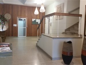 1.5 Bed Flat in North Beach