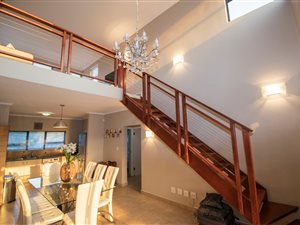 2 Bed Apartment in Palm Lakes Estate