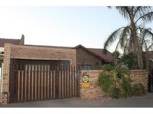 2 Bed Townhouse in Del Judor