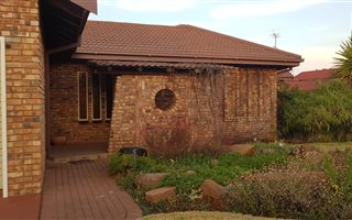 4 Bedroom House in Royldene