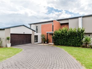 3 Bed House in Copperleaf