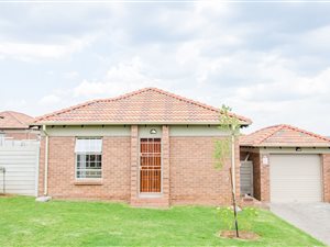 3 Bed House in Thatch Hill Estate