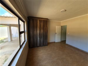 1.1 ha Farm in Bredell AH