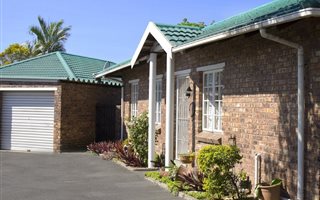 3 Bedroom Apartment in Birdswood