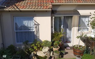 3 Bedroom Apartment in Muizenberg