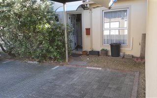 3 Bedroom Apartment in Muizenberg