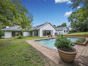 4 Bedroom House in Bryanston East