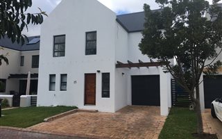3 Bedroom House in Kylemore