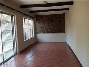 2 Bed House in Van Riebeeck Park