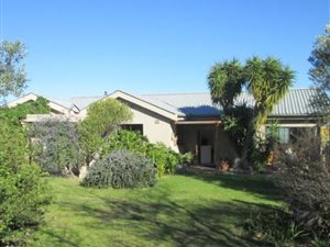 678 ha Farm in Malmesbury