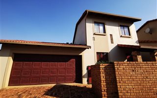 2 Bedroom House in Aanwins