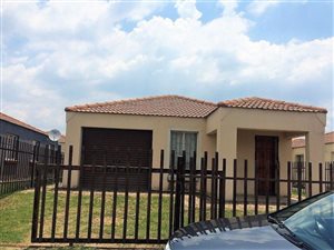 3 Bed Townhouse in Vereeniging