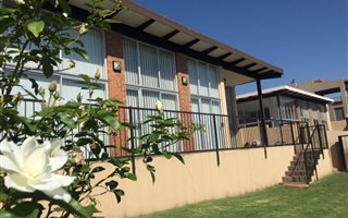 3 Bedroom Townhouse in Bankenveld