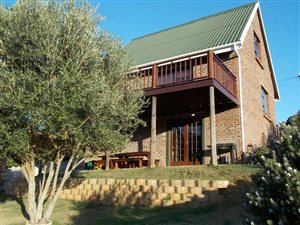 3 Bed House in Dana Bay