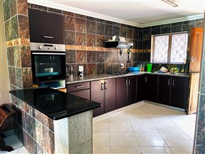 3 Bed House in Bellair