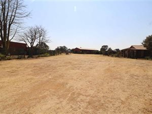 2.1 ha Farm in Bapsfontein