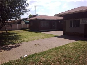3 Bed House in Vanderbijlpark CW4